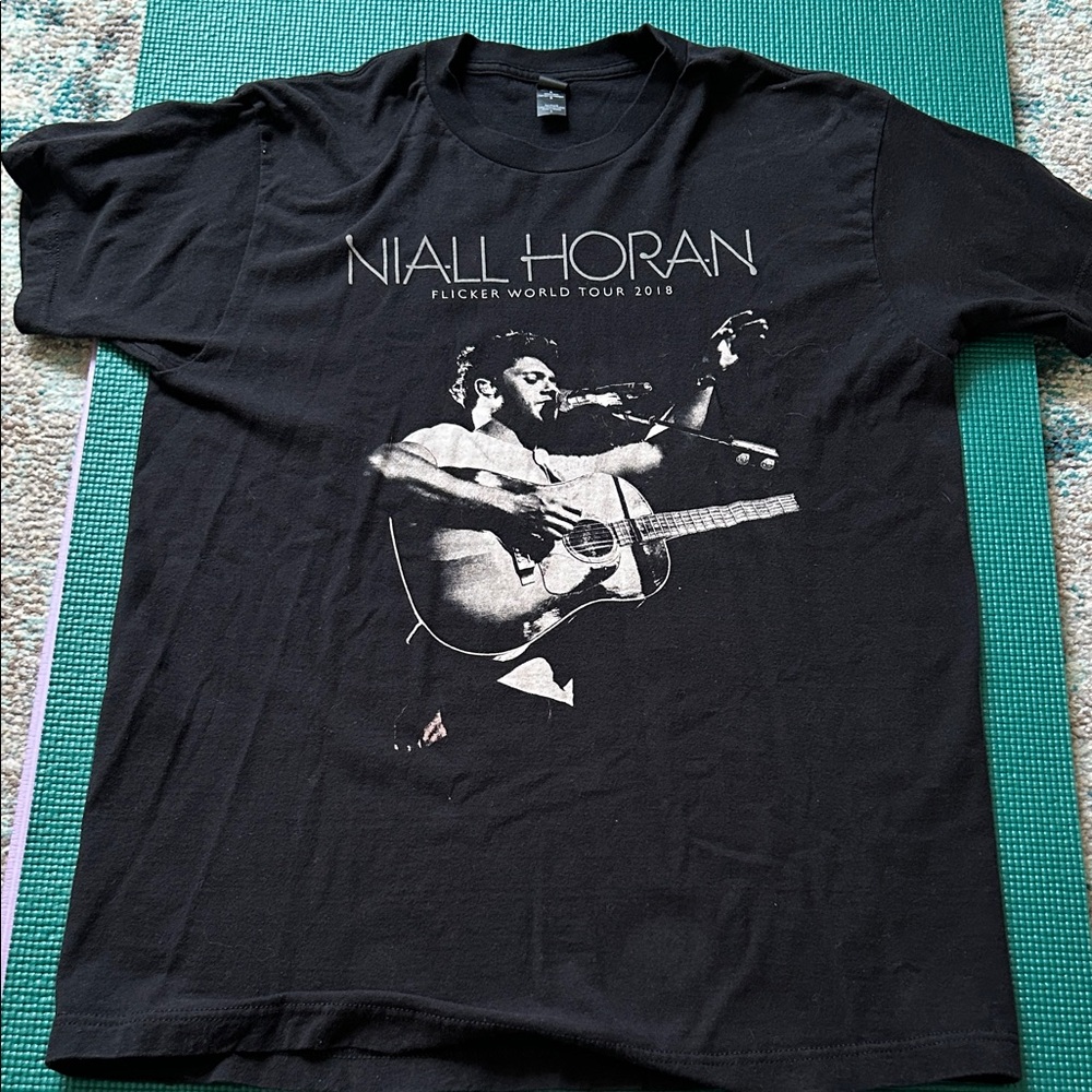 Niall Horan tour tshirt